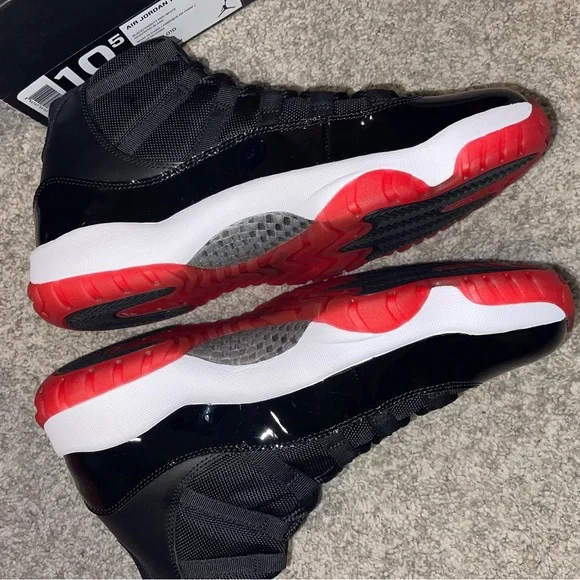 AIR JORDAN RETRO BRED 11 XI NIKE DS WITH BOX AND SHOE HORN ORIGINAL RARE
